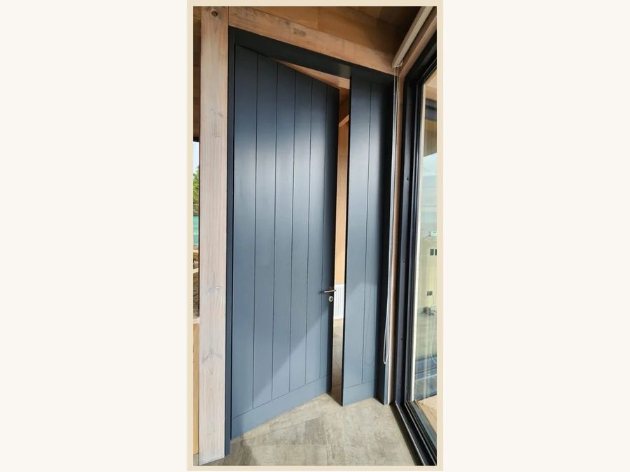 Puerta de abatir con lateral fijo MDF desnudo para pintura con canterías